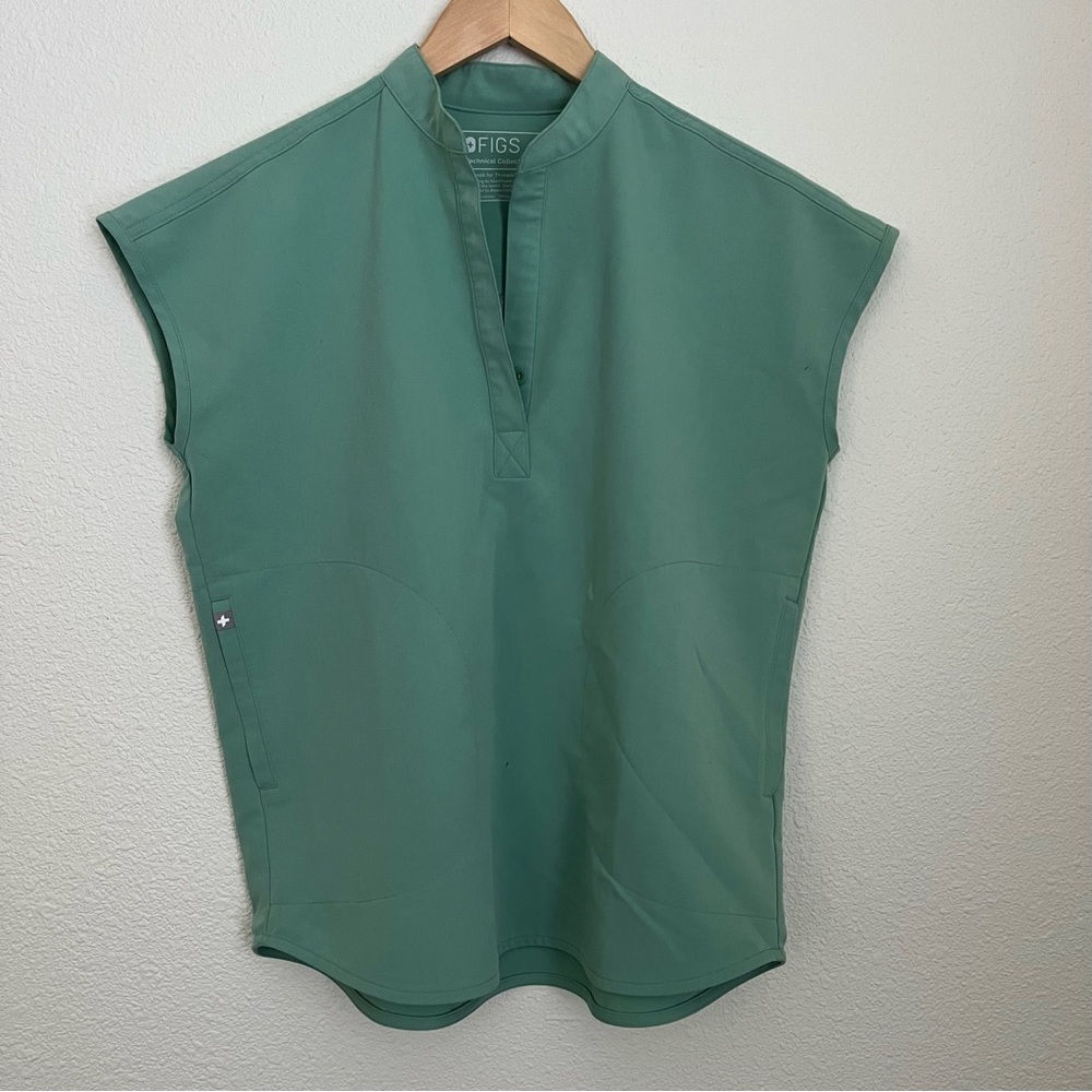 Figs Rafaela Scrup Top in Jade Size XXS
